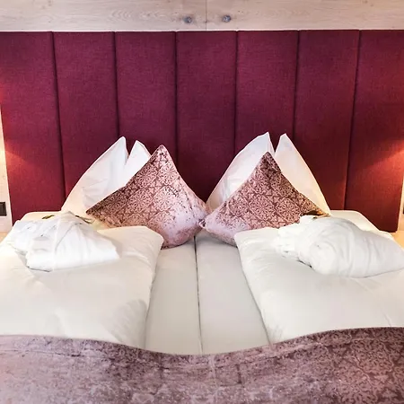 Sonnegg Hotel 4*